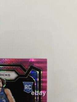 2023 Panini Prizm Derek Lively II Pink Pulsar /42