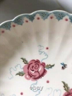 Emma Bridgewater Large Fluted Serving Bowl Rose and Bee Discontinued and Rare