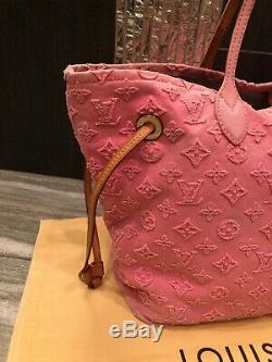Louis Vuitton Cruise Limited Edition Rose MM RARE 2013