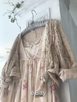 MAGNOLIA PEARL ELLIE Blouse, ANTIQUE BABY PERIWINKLE ROSE, SOLD OUT, RARE, NWT