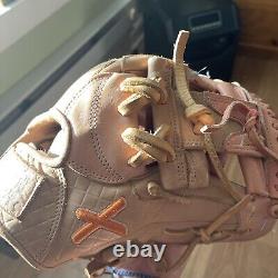 RARE Aria Pink Ice Cream Baseball Glove 11.5 Used Right-Hand Throw