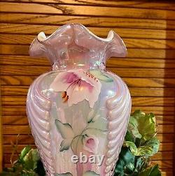 RARE FentonIRIDESCENT DUSTY ROSE OVERLAY HAND PAINTED FLORAL FEATHER VASE'97