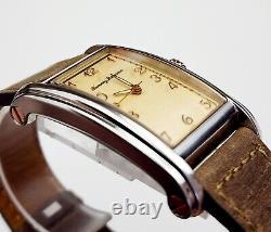 RARE, UNIQUE Men's CURVED Watch TOMMY BAHAMA TB1110. Swiss Movement