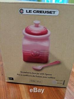 Rare Le Creuset Pale Rose Pink Strawberry Jam Jar with spoon stoneware NIB 15 oz