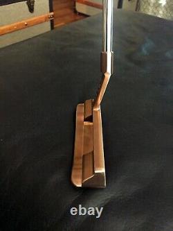 Toulon Garage Madison Rose Gold putter. No sight lines. Rare. Lovely. Unused