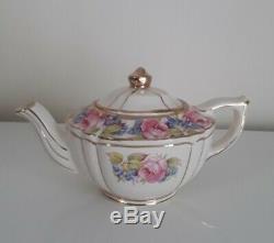Vintage SADLER Pink Roses Teapot Gold Trim England #2028 1930s-1950 RARE Flowers